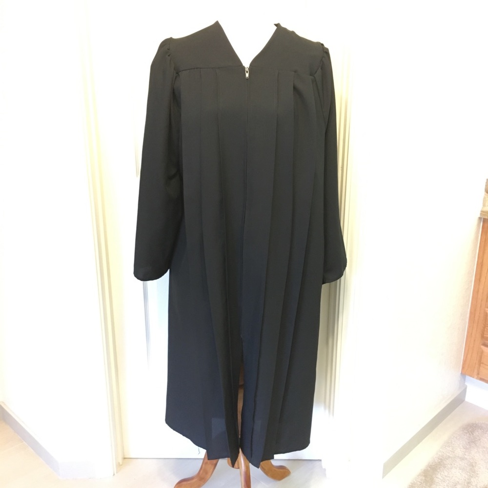 ☕️ Graduation Gown with Cap!